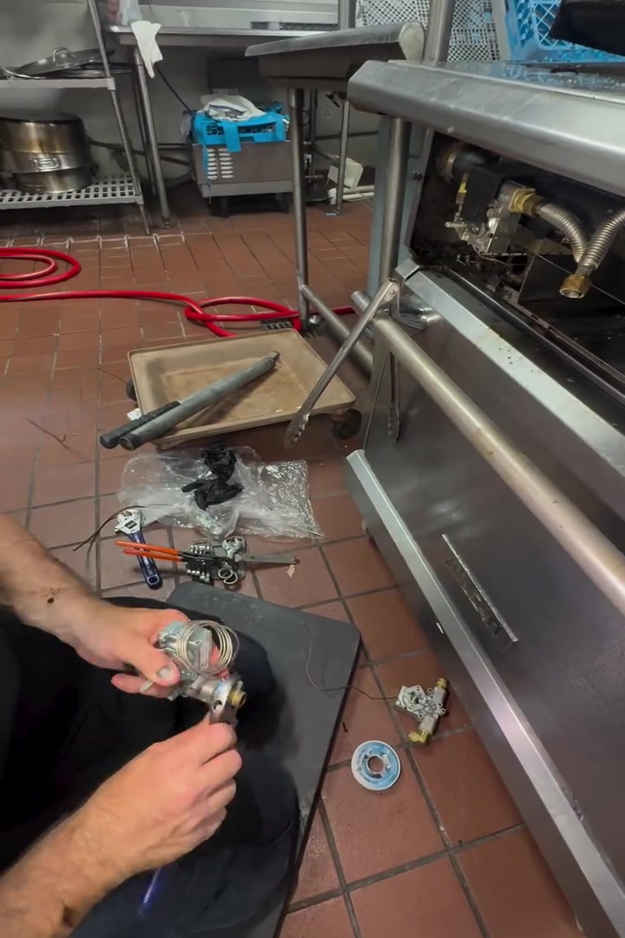 Real Repair Case Commercial Gas Oven Not Lighting Fix